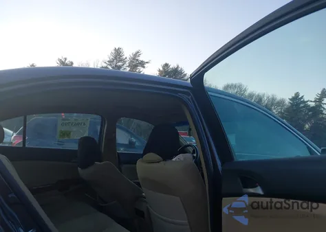 2011 Honda Accord 2.4 Ex z USA, uszkodzony, nr VIN 1HGCP2F70BA141478